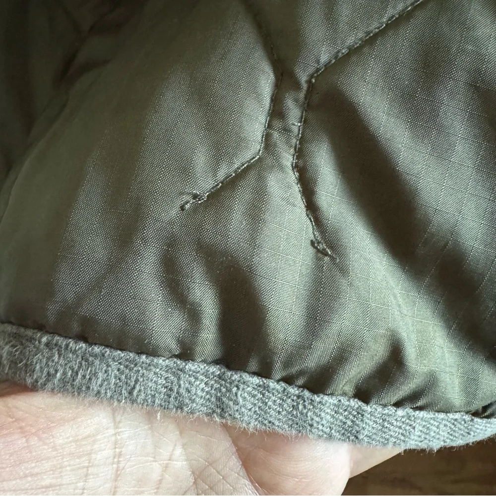 Stussy Men's Quilted Military Bomber Full Zip Up Jacket Olive Green size Large - Picture 9 of 10